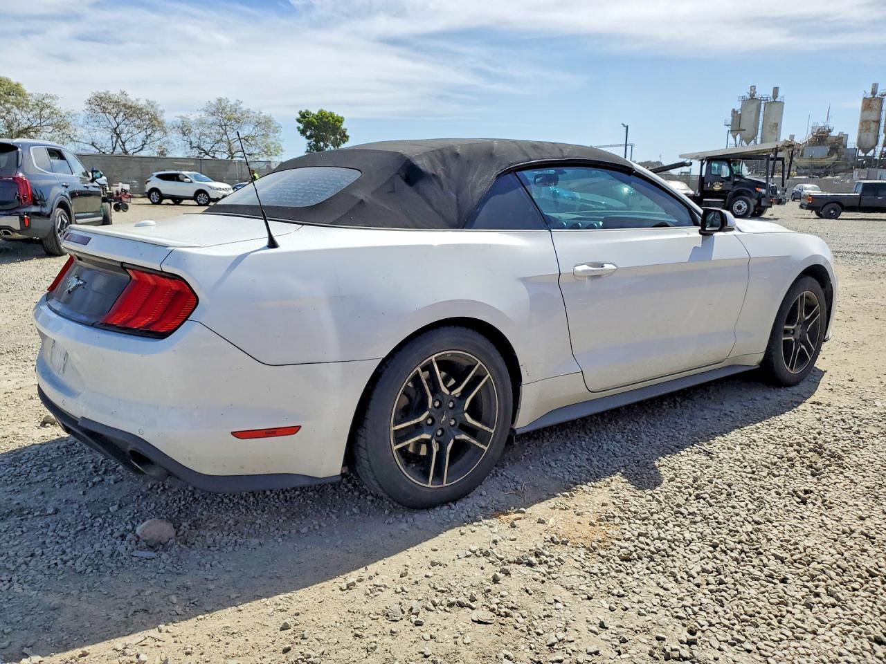2018 Ford Mustang - Фото 3