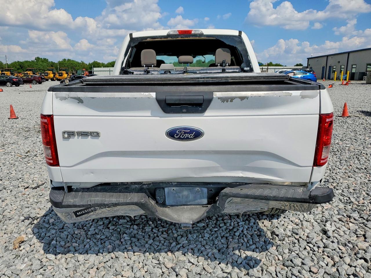 2017 Ford F150 Supercrew - Фото 6