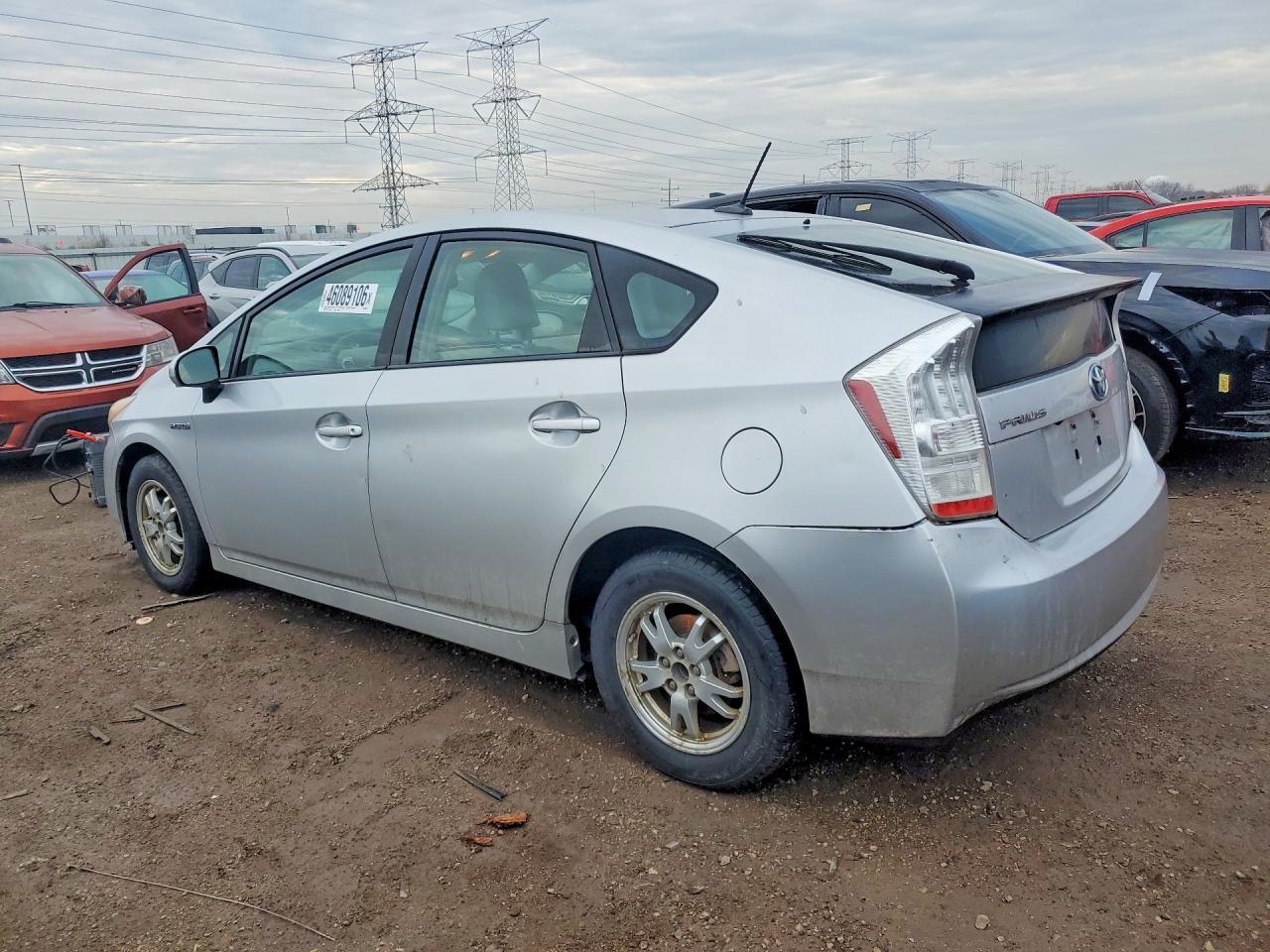 2010 Toyota Prius Iv - Image 2