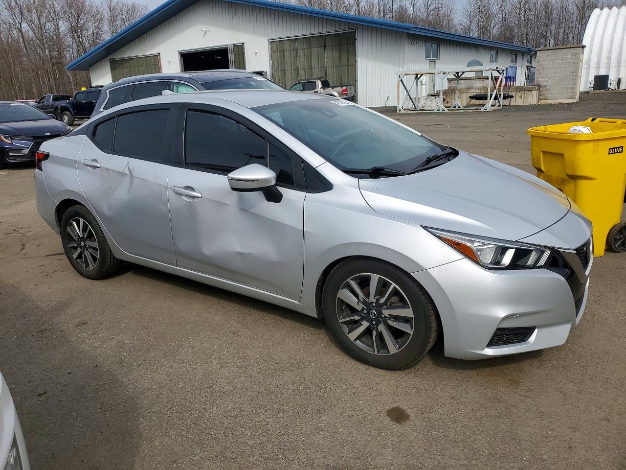 2020 Nissan Versa Sv - Фото 4