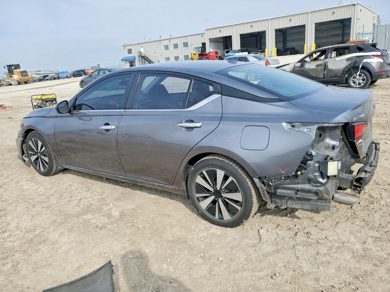 2021 Nissan Altima 2.5 Sv - Image 2