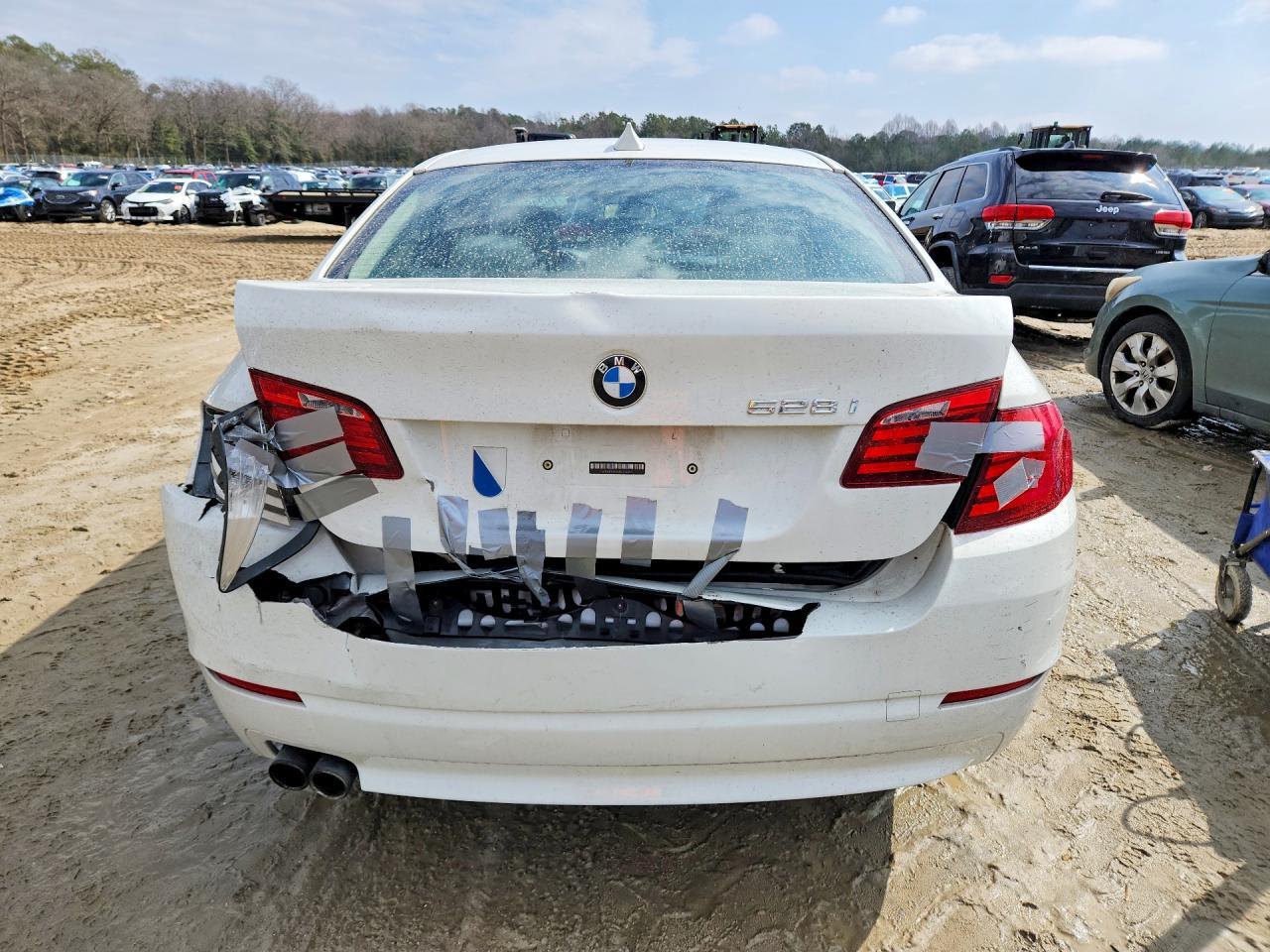2011 BMW 528 I - Фото 6