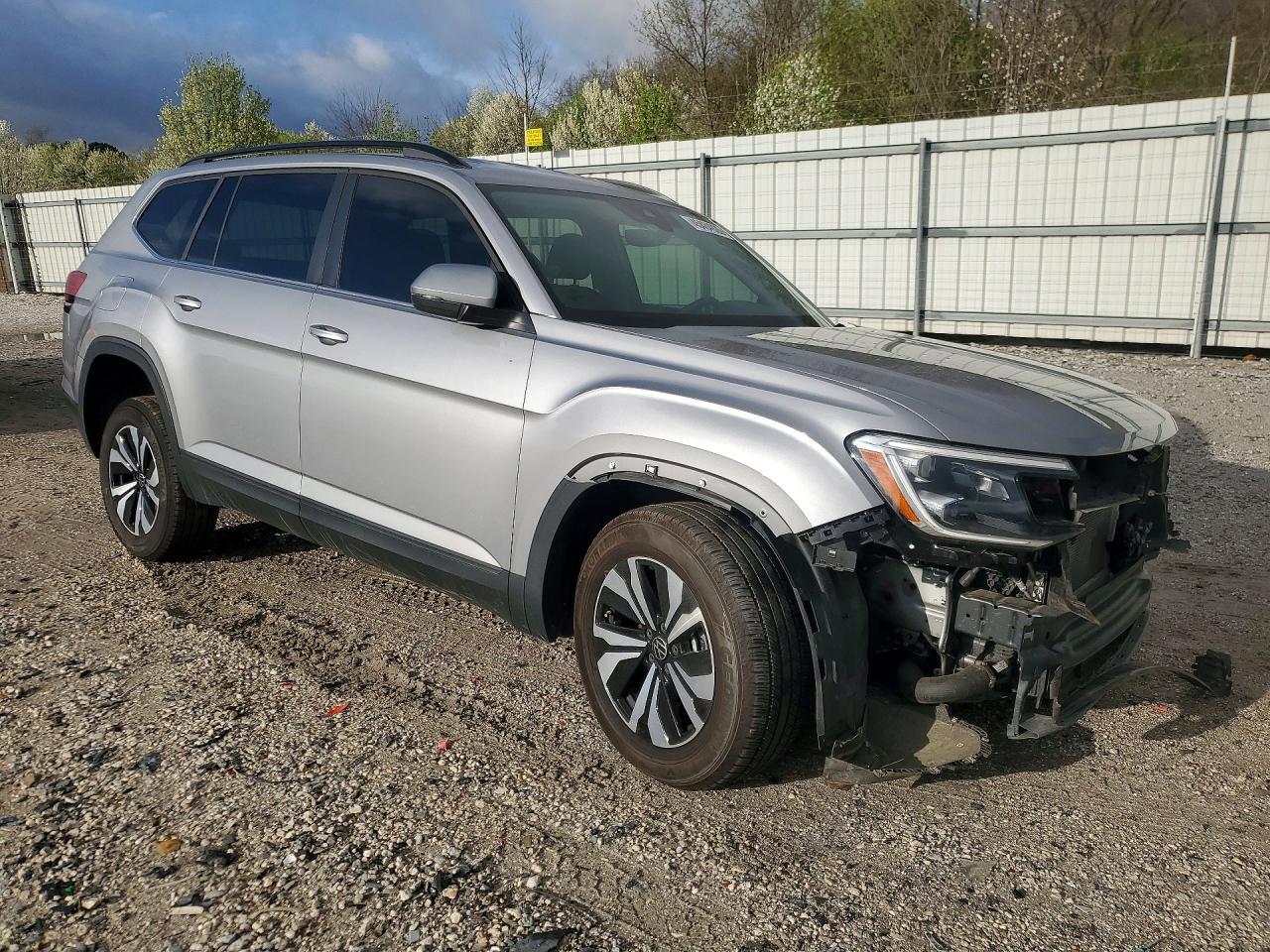 2024 Volkswagen Atlas Se - Image 4