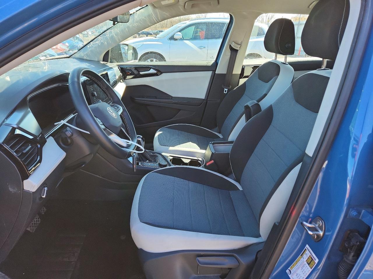 2025 Volkswagen Taos S - Image 7