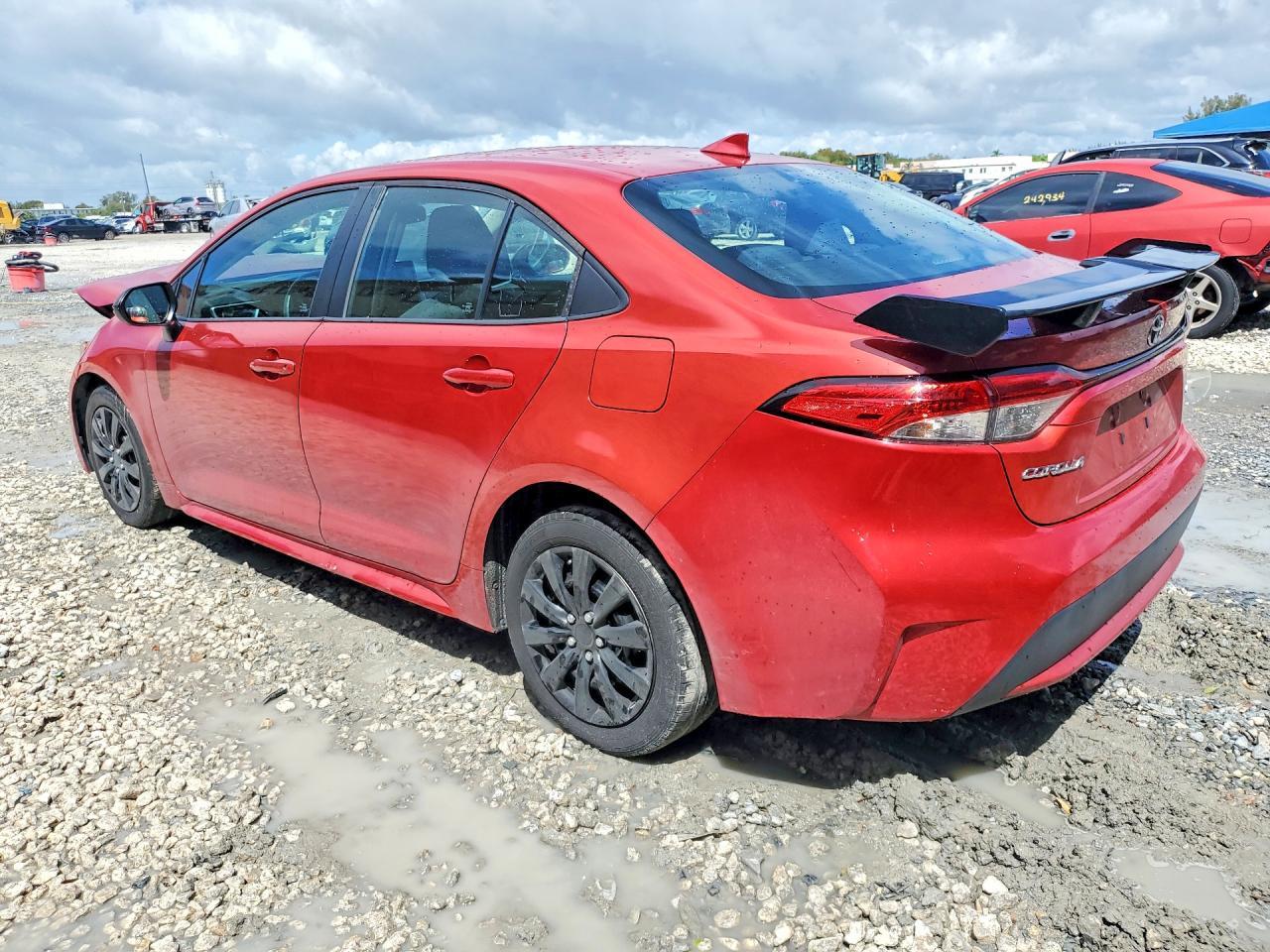 2020 Toyota Corolla Le - Image 2
