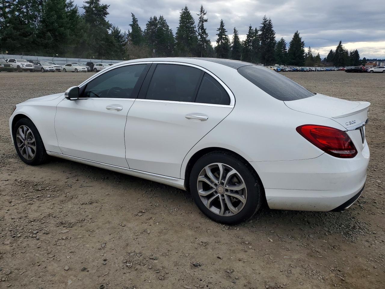2016 Mercedes Benz C 300 4Matic - Image 2