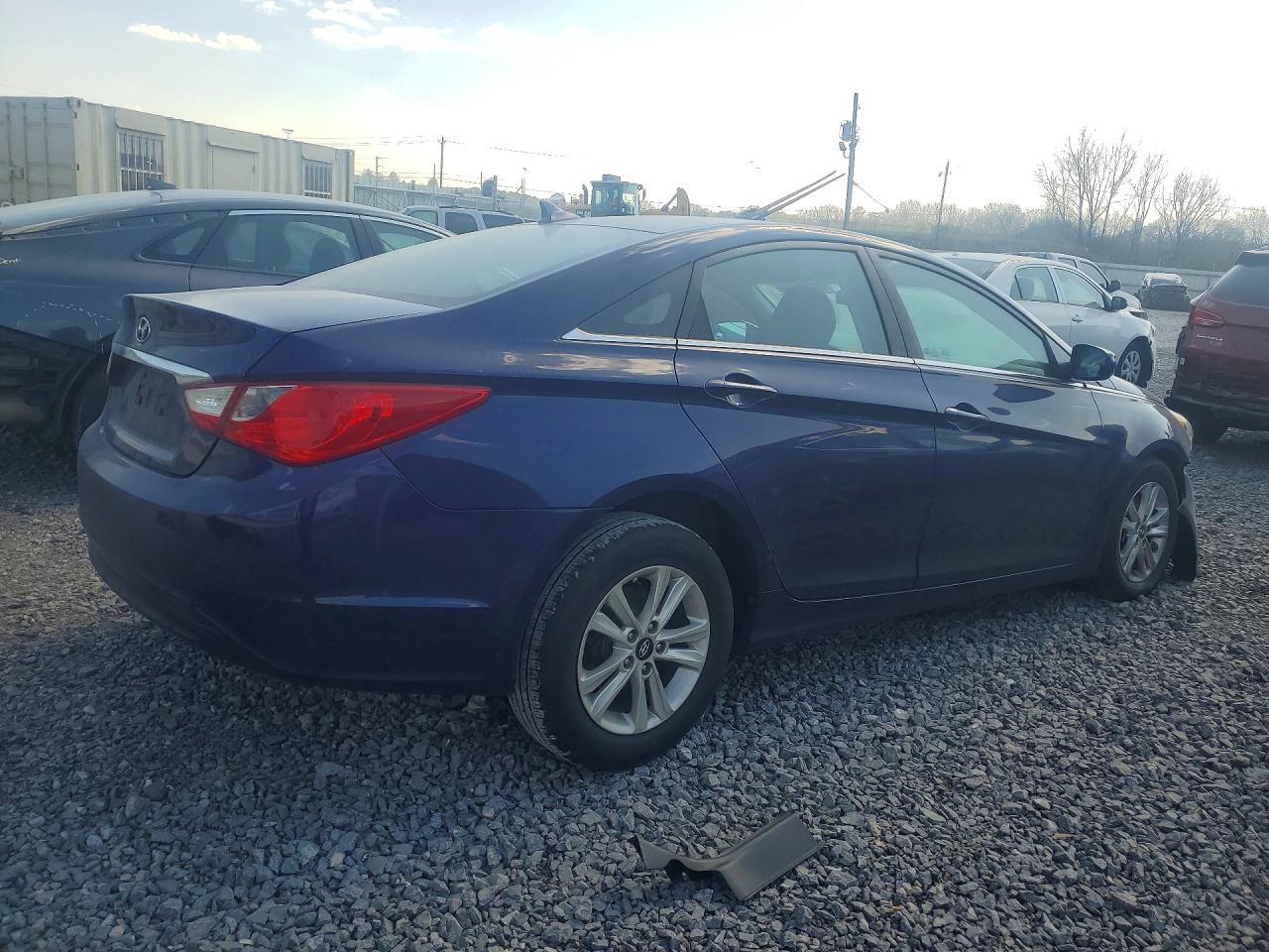 2011 Hyundai Sonata Gls - Фото 3