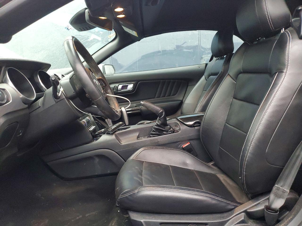 2022 Ford Mustang - Image 7
