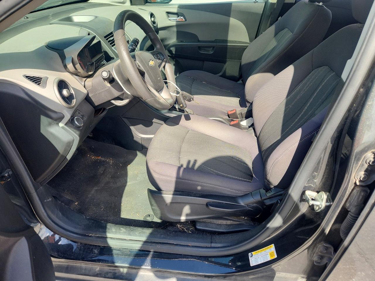 2015 Chevrolet Sonic Lt - Фото 7