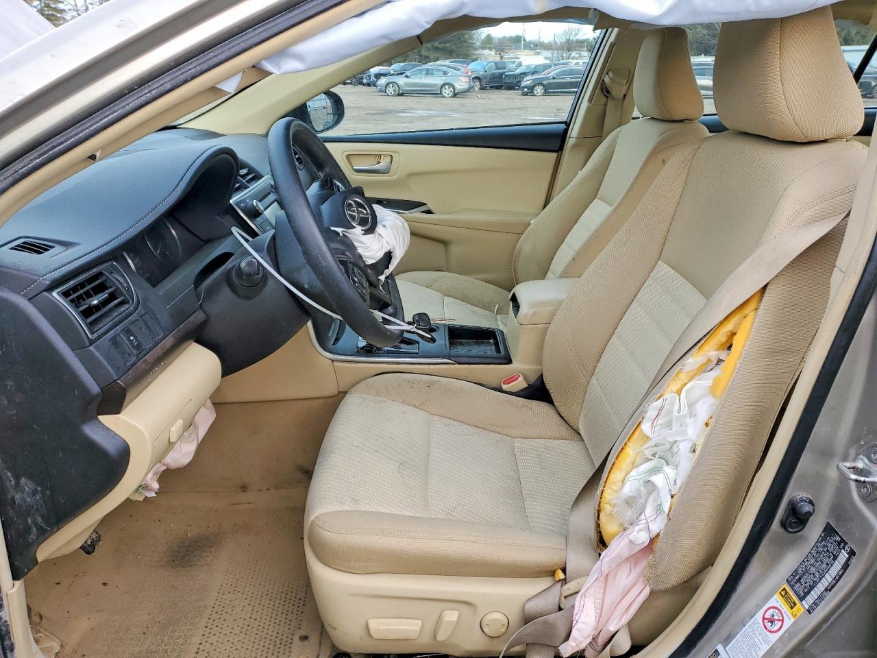 2016 Toyota Camry Le - Фото 7