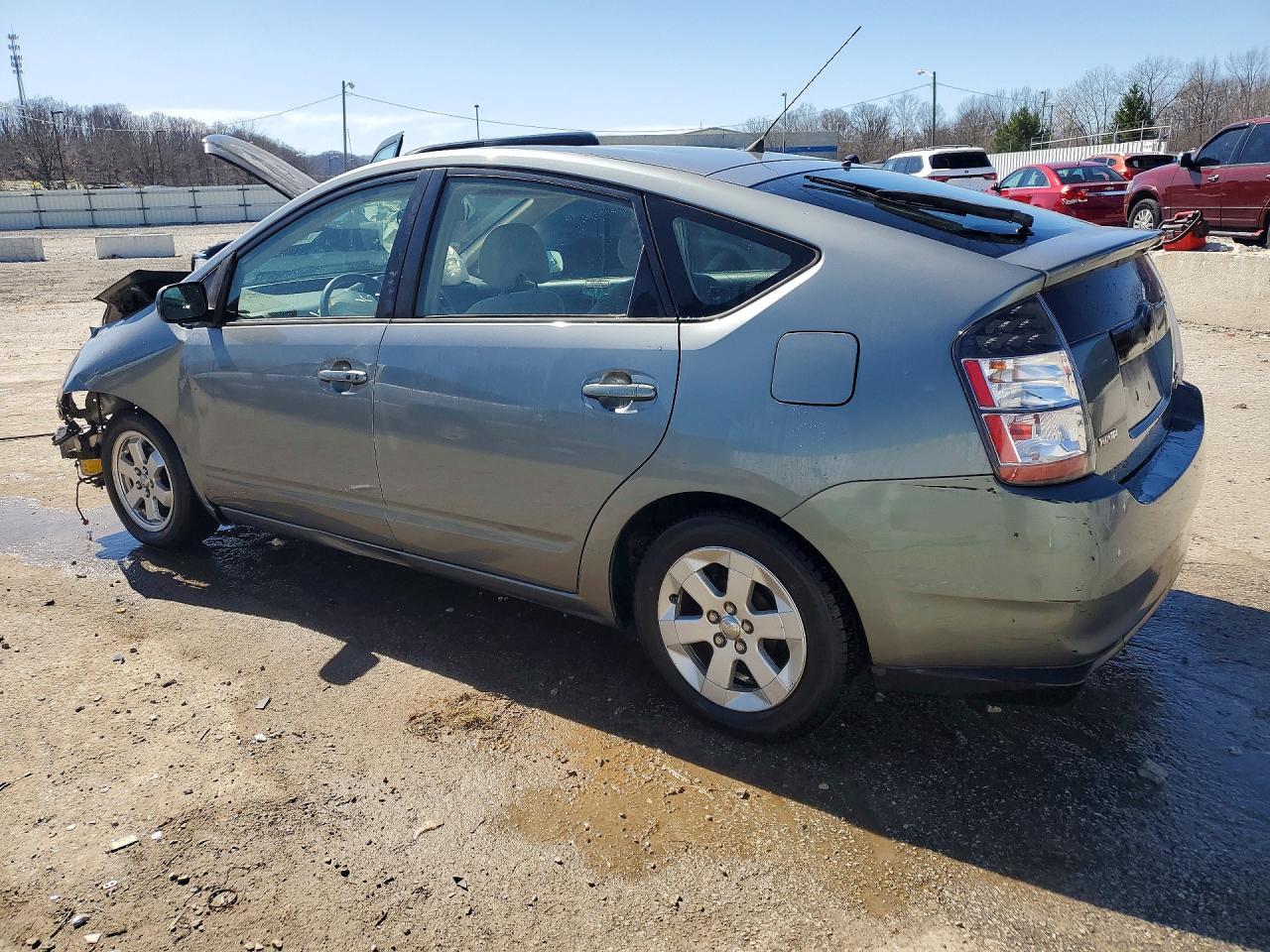 2005 Toyota Prius Base - Фото 2