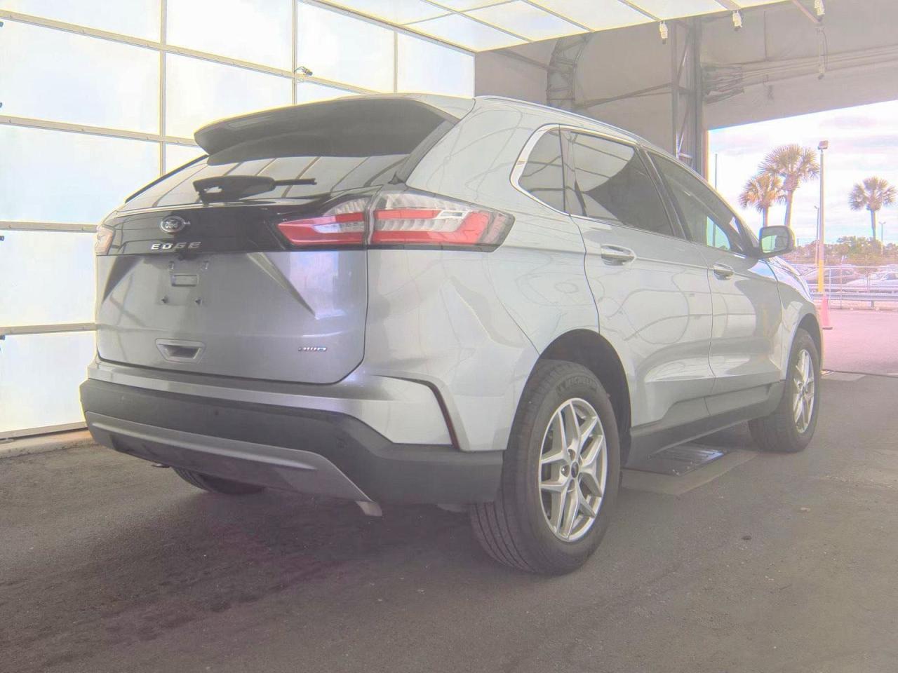 2024 Ford Edge Sel - Image 4