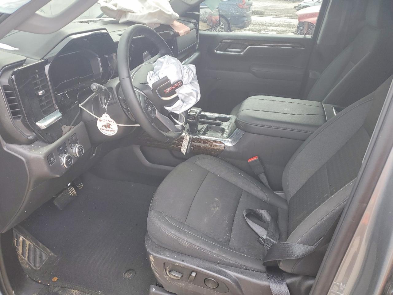 2025 GMC Sierra K1500 Elevation - Image 7