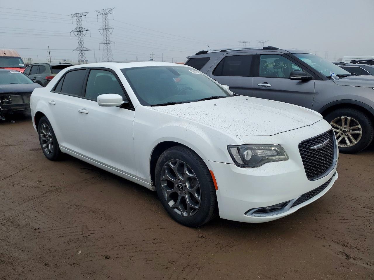 2017 Chrysler 300 S - Image 4