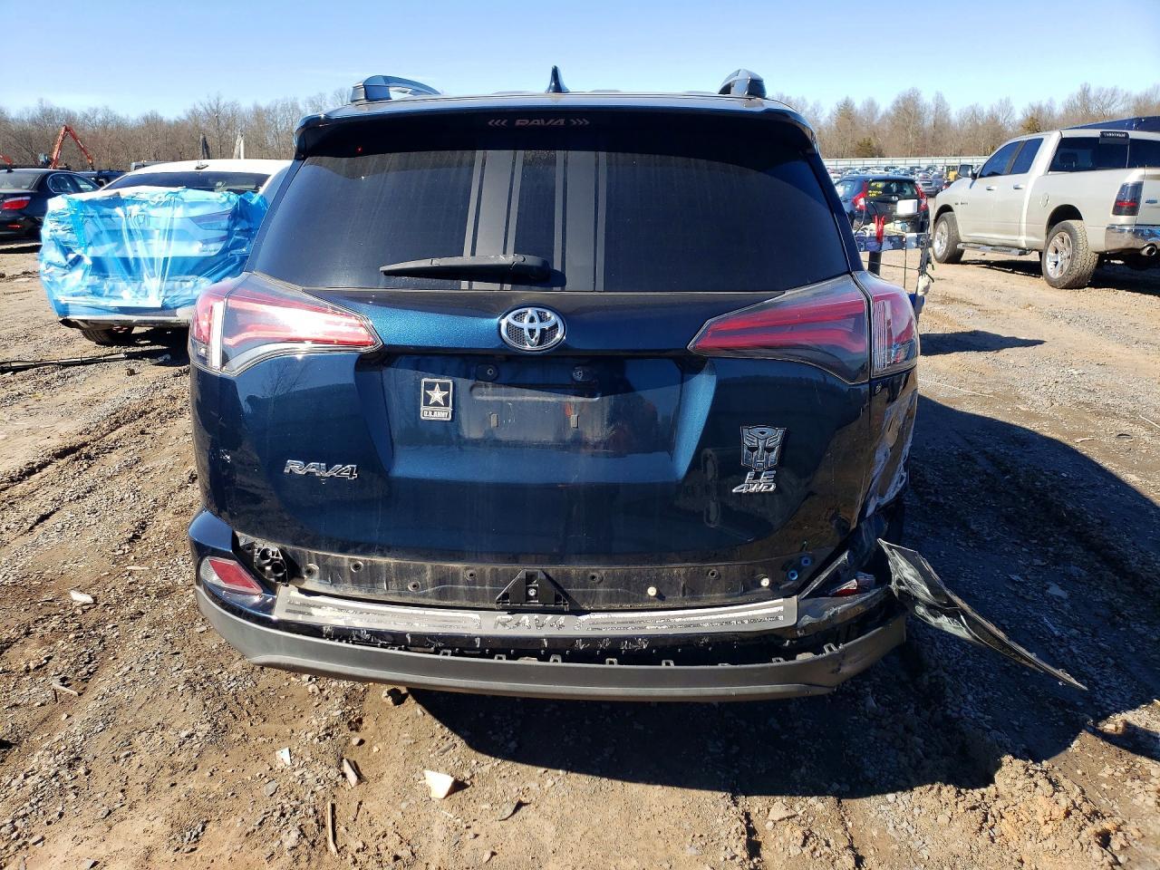 2017 Toyota Rav4 Le - Фото 6