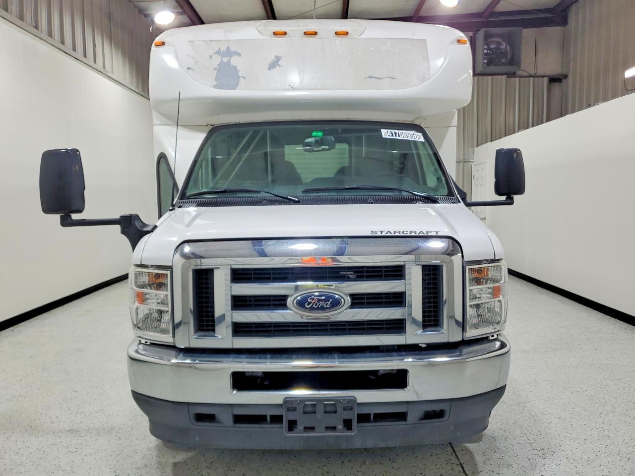 2022 Ford E350 Shuttle Bus - Image 5