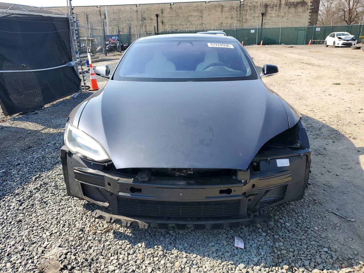 2017 Tesla Model S - Image 5