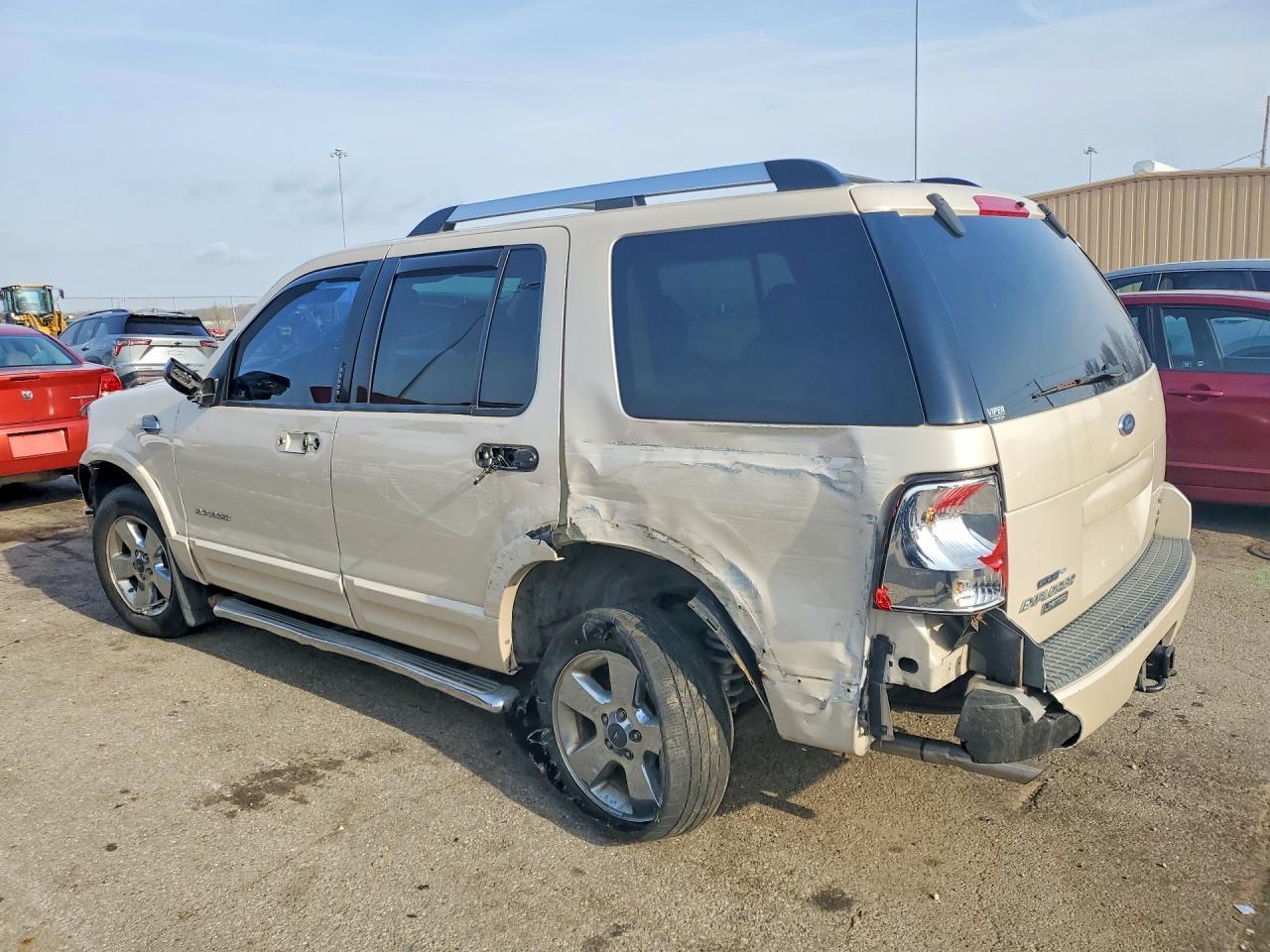 2005 Ford Explorer Limited - Image 2