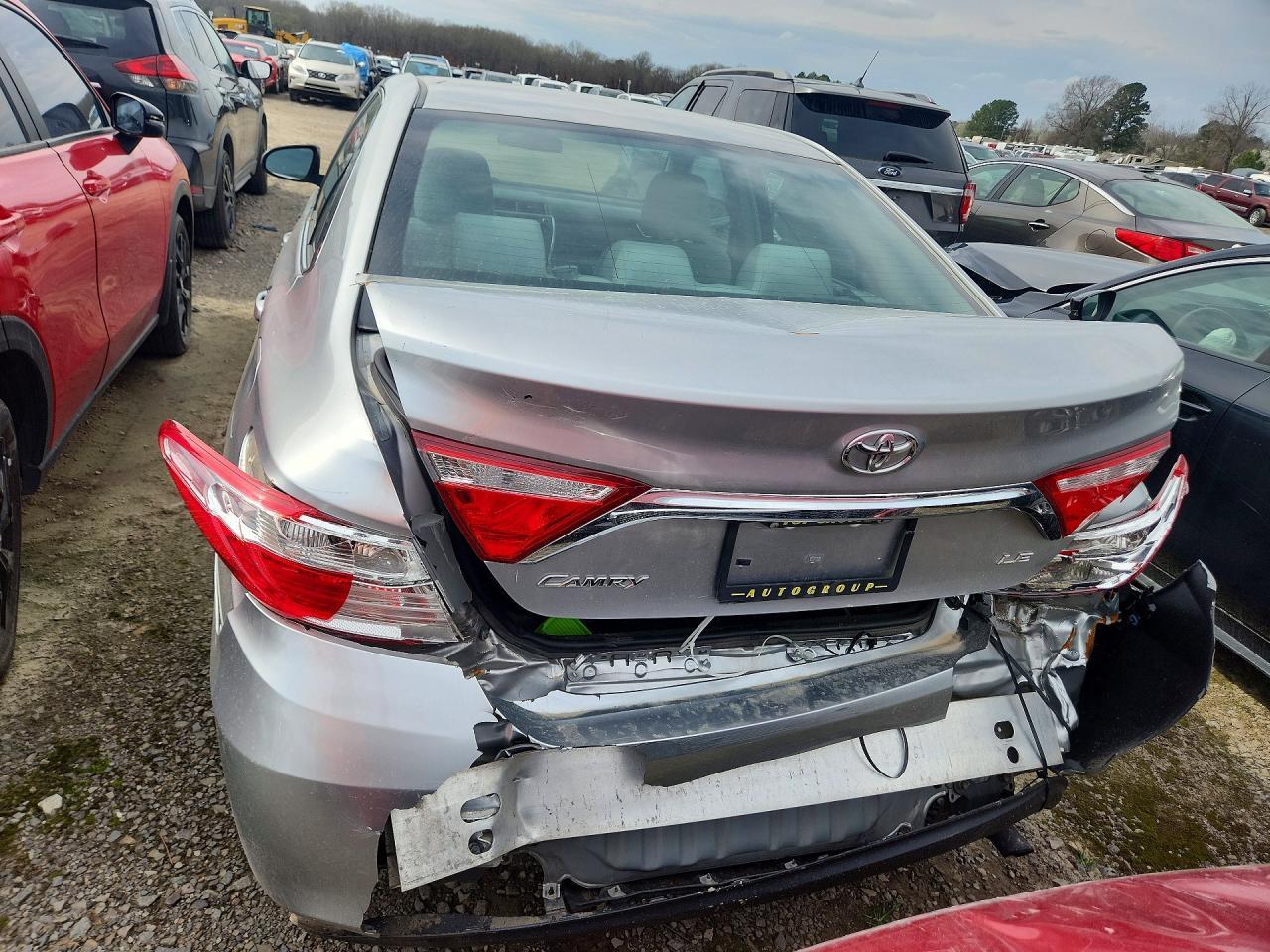 2015 Toyota Camry - Image 6