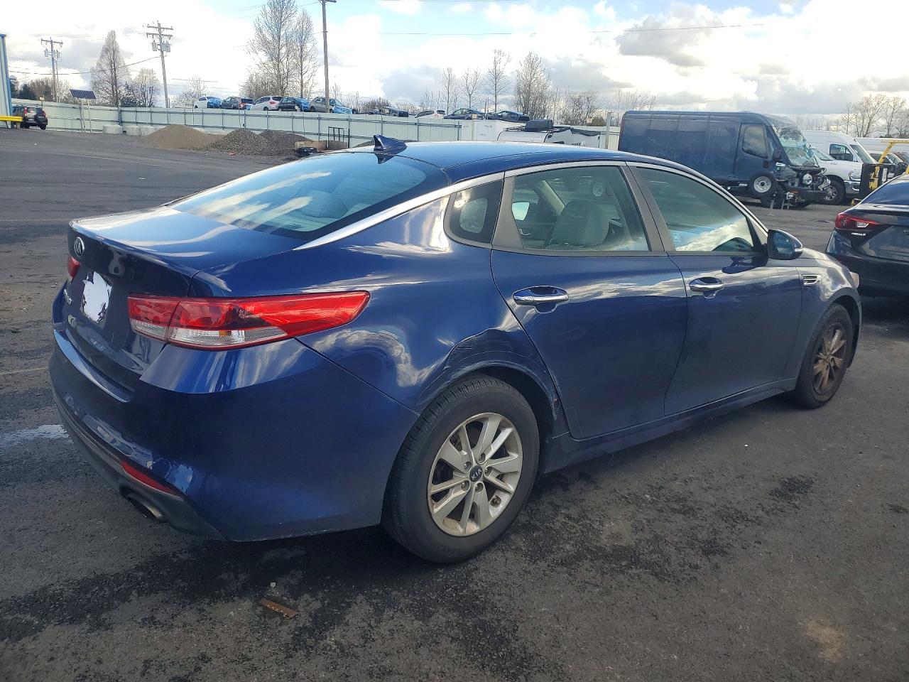 2017 Kia Optima Lx - Фото 3
