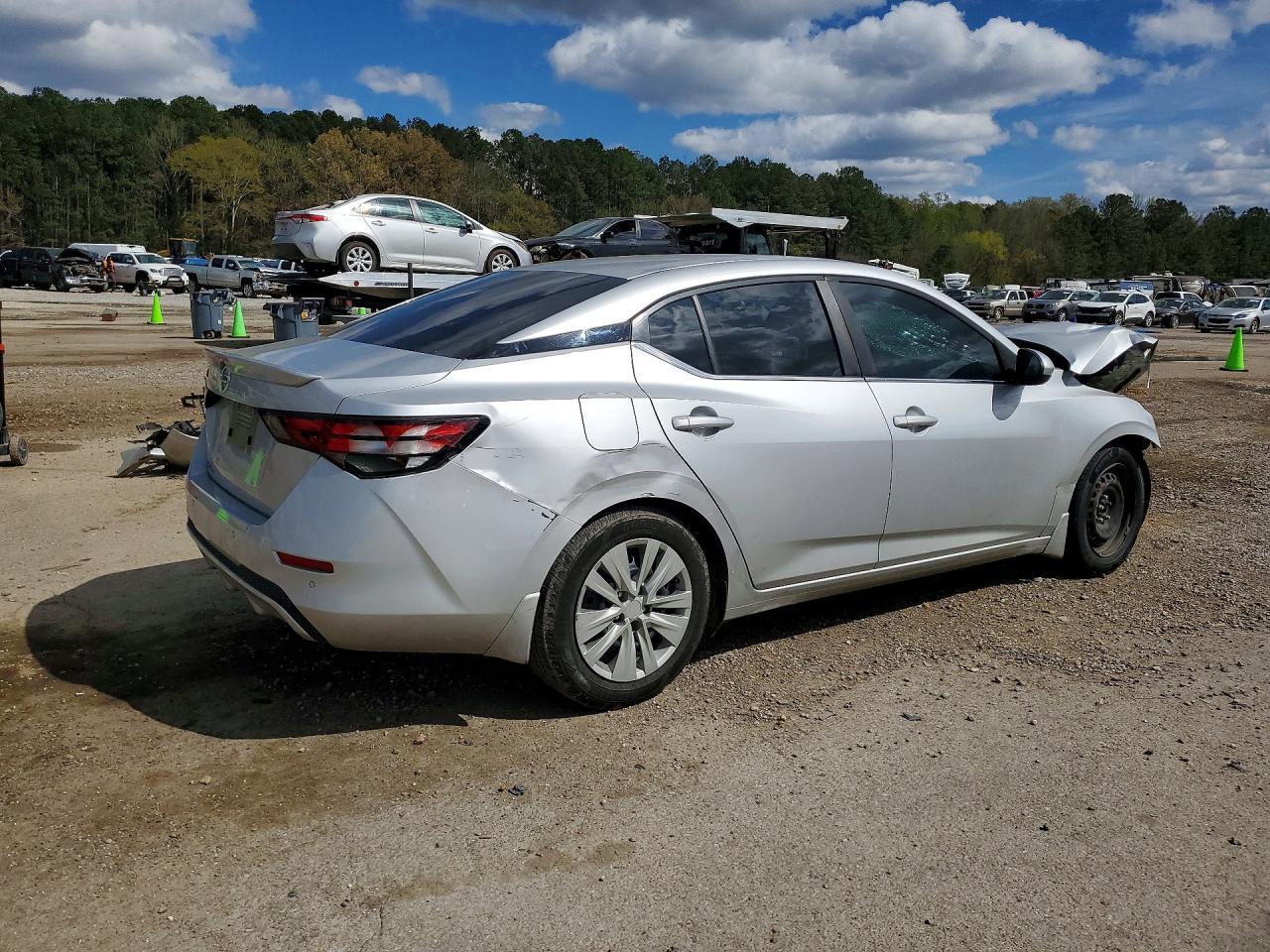 2021 Nissan Sentra S - Фото 3