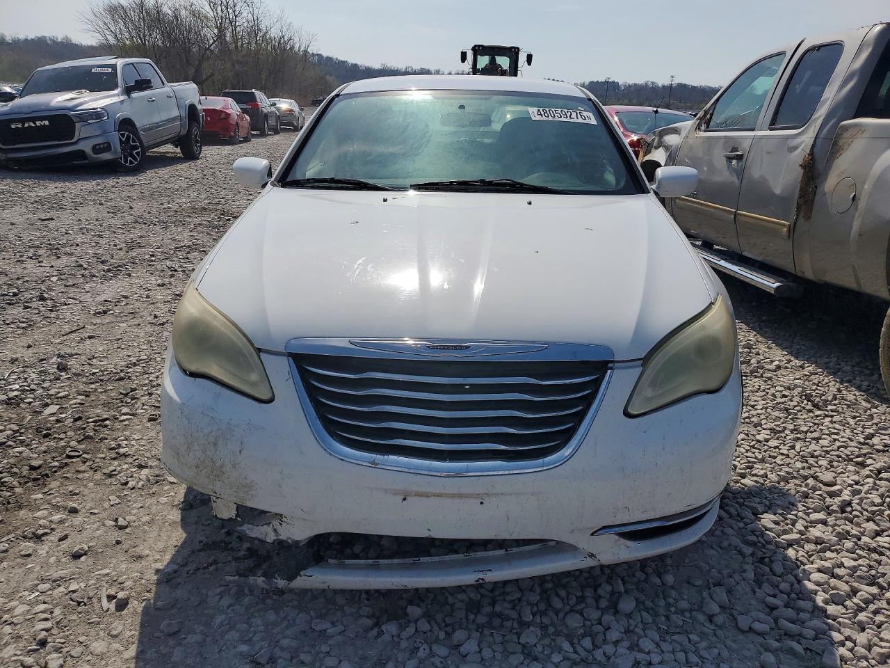 2013 Chrysler 200 Lx - Image 5