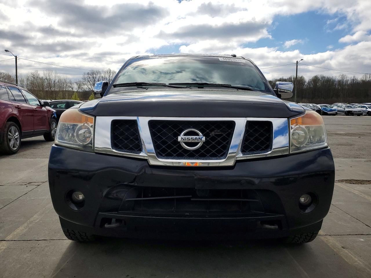 2014 Nissan Armada - Image 5