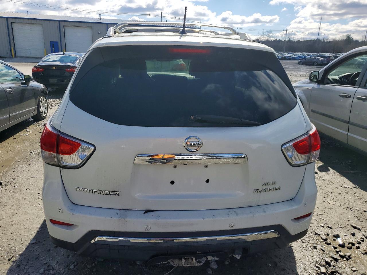 2013 Nissan Pathfinder S - Фото 6