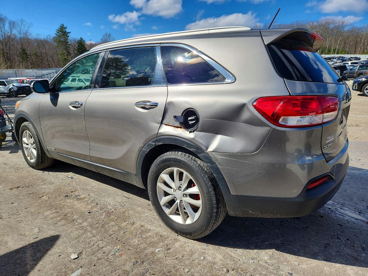 2017 Kia Sorento Lx V6 - Image 2