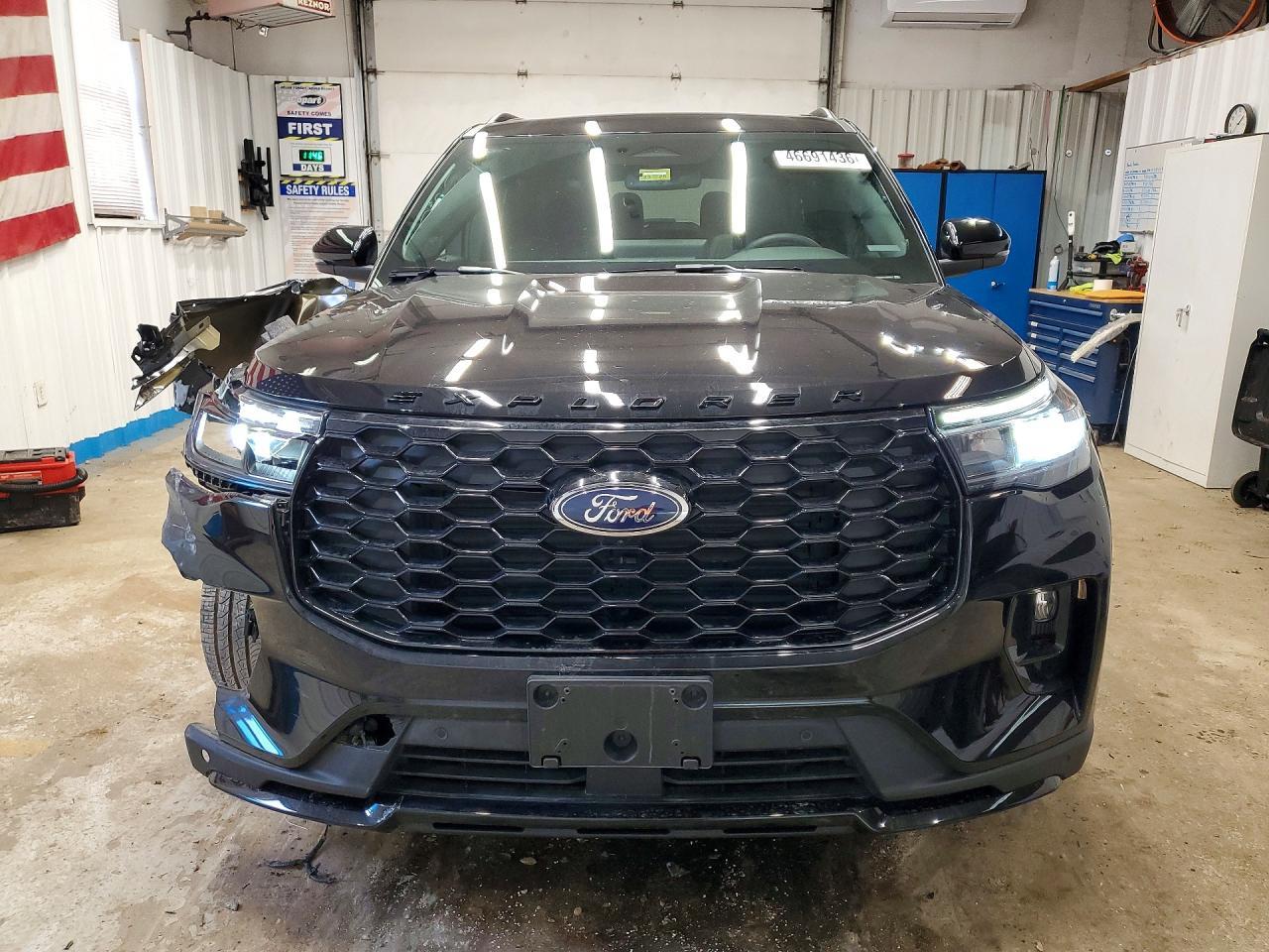 2025 Ford Explorer St-Line - Фото 5