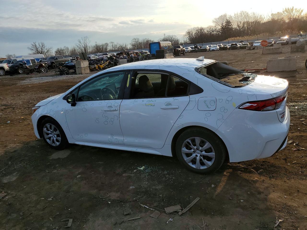 2020 Toyota Corolla Le - Фото 2