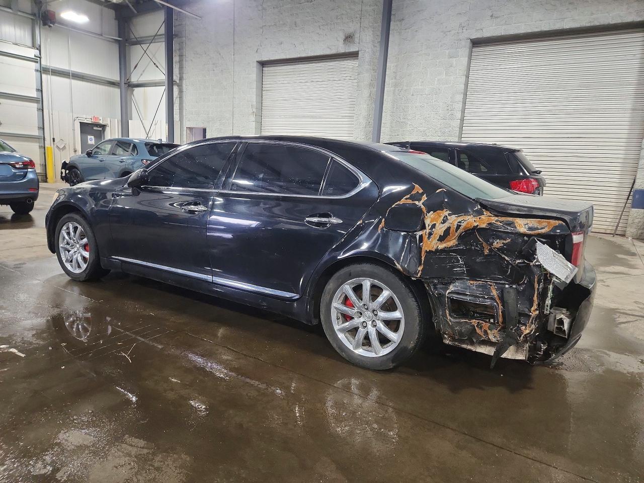 2009 Lexus Ls 460 L - Image 2