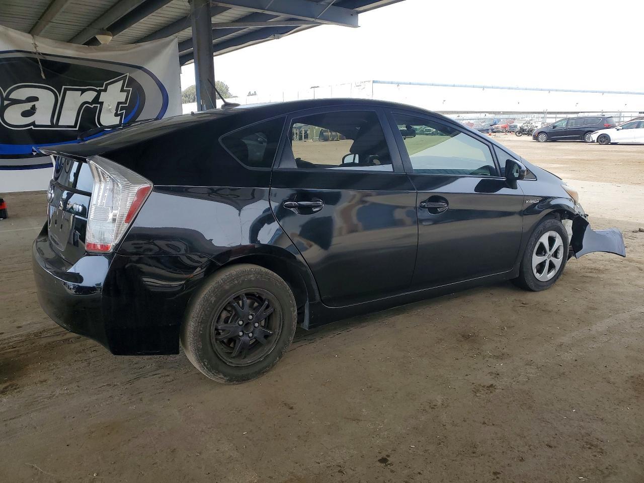 2014 Toyota Prius Four - Фото 3