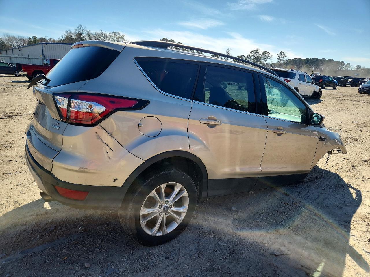 2018 Ford Escape Se - Фото 3
