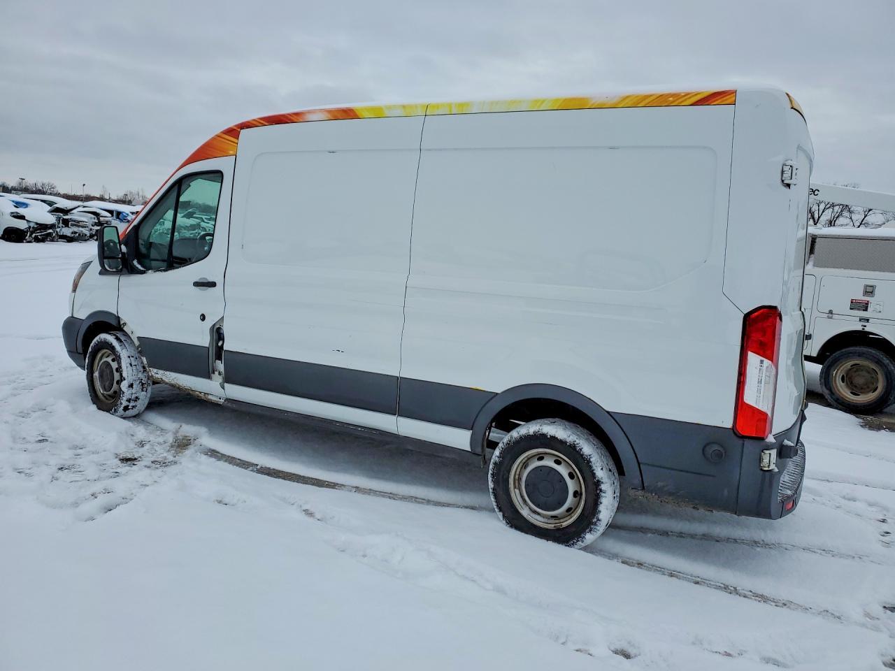 2017 Ford Transit 250 Utility / Service Van - Фото 2