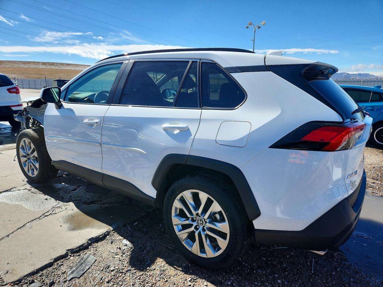 2020 Toyota Rav4 Xle Premium - Фото 2