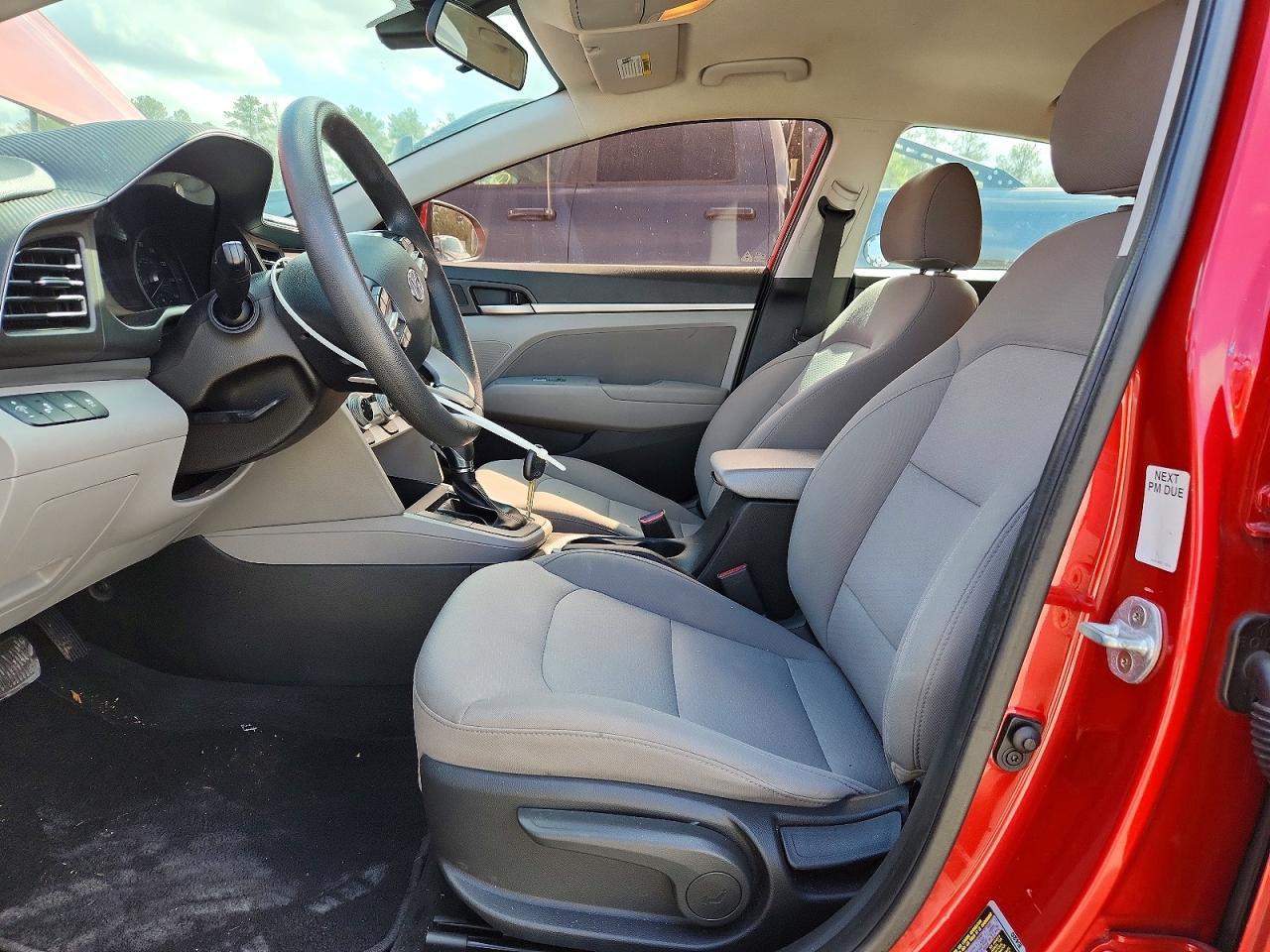 2019 Hyundai Elantra Se - Image 7