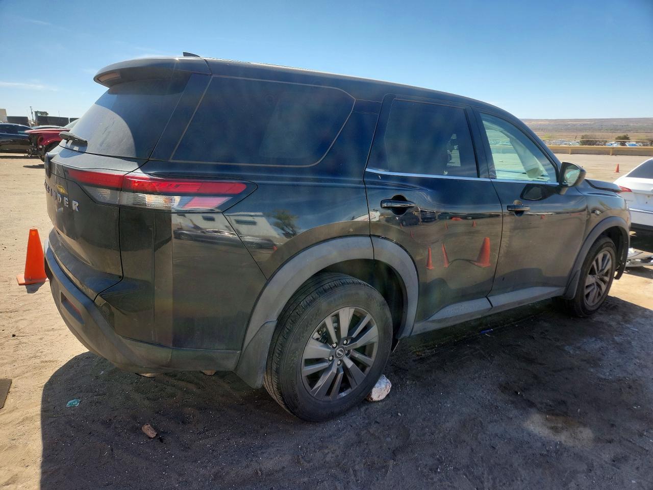 2024 Nissan Pathfinder S - Фото 3