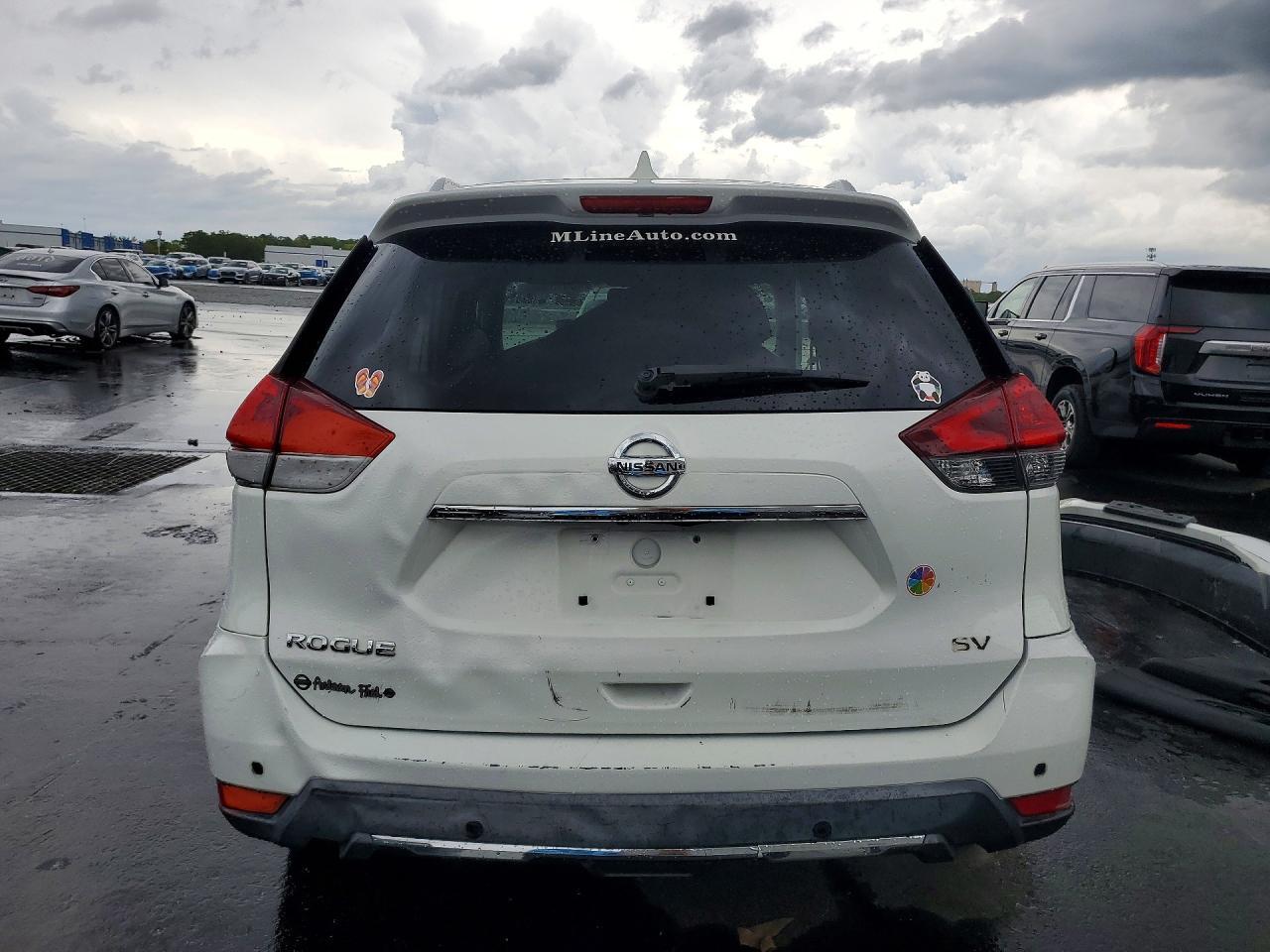 2017 Niss Rogue S - Фото 6