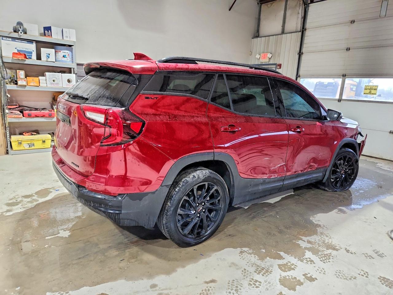 2024 GMC Terrain Slt - Image 3