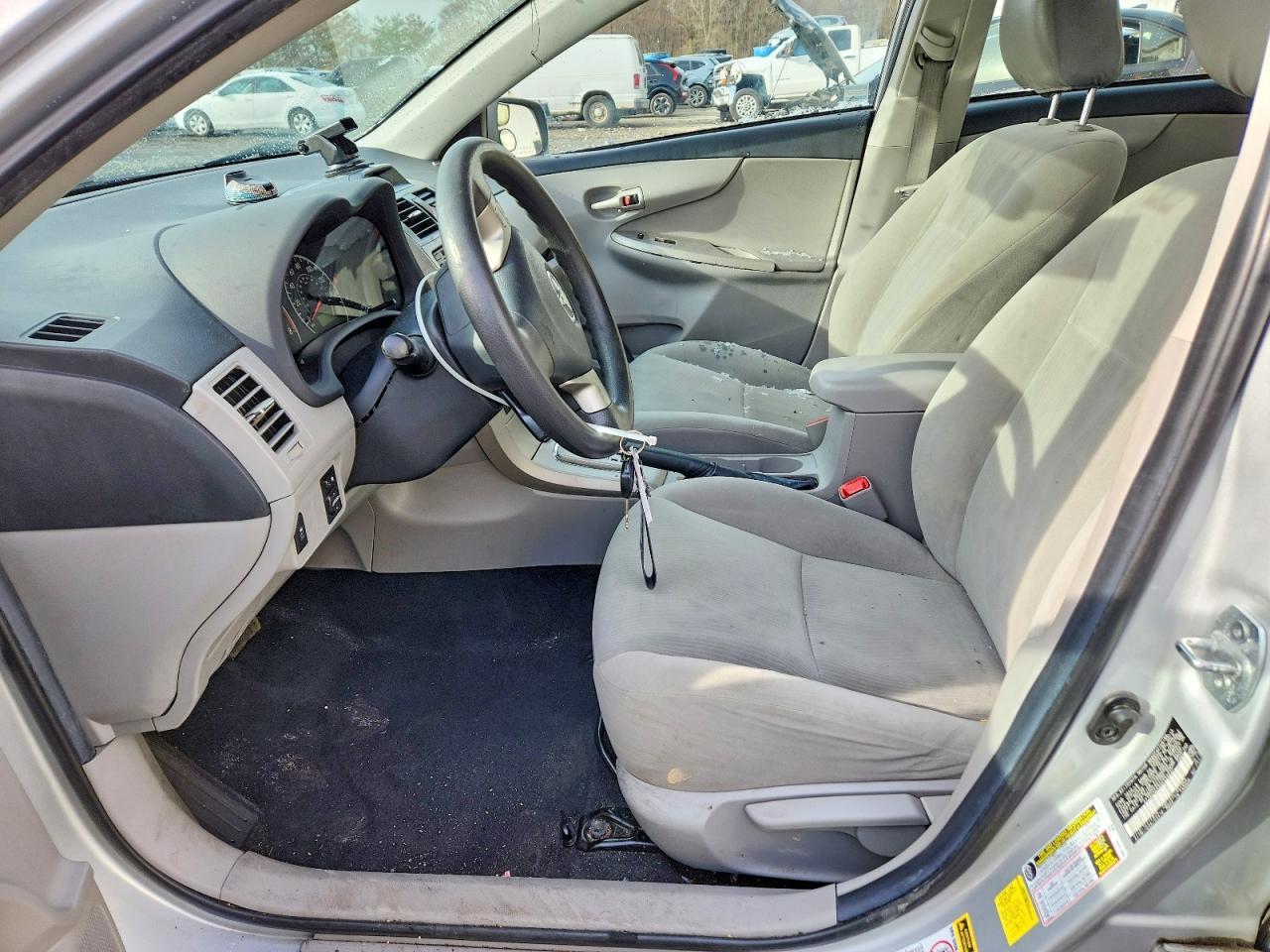 2013 Toyota Corolla Le - Фото 7