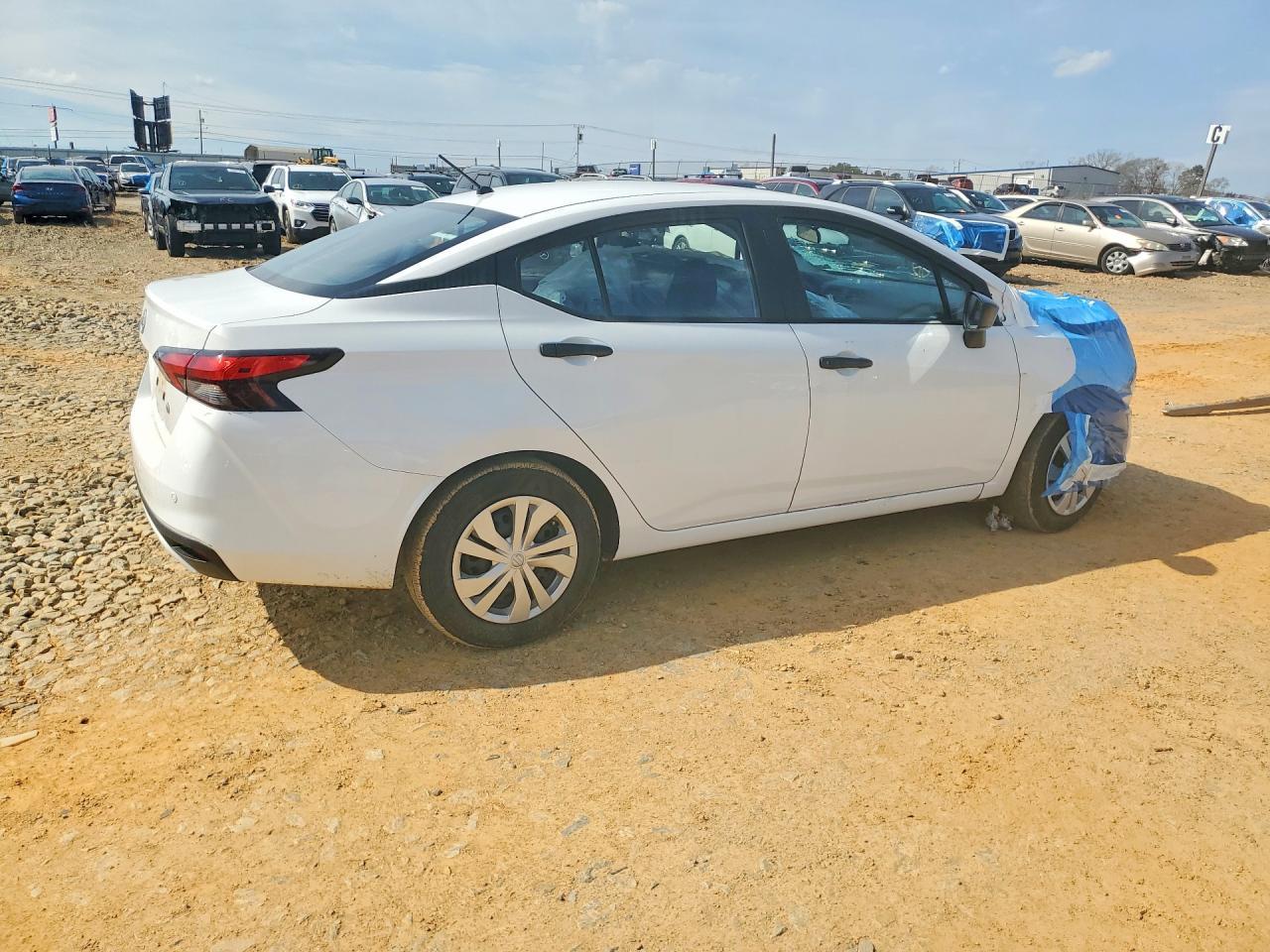 2025 Nissan Versa S - Фото 3