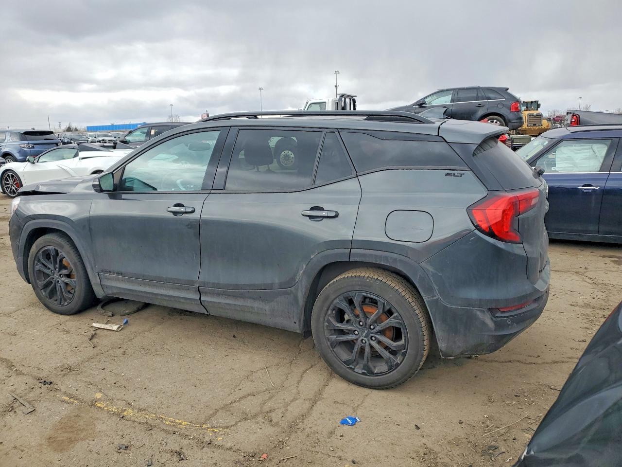 2021 GMC Terrain Slt - Image 2
