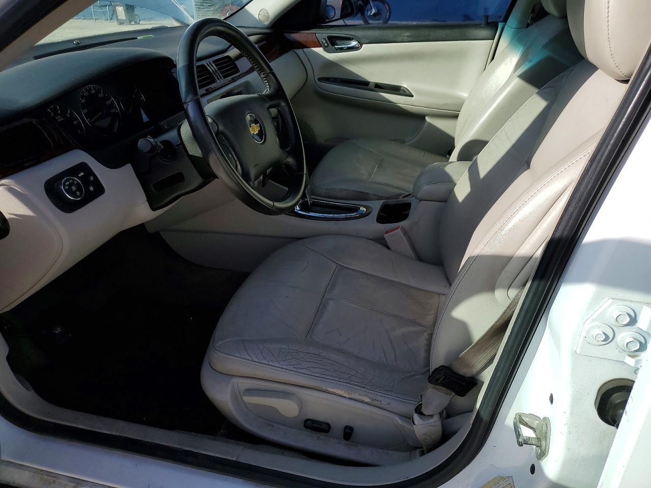 2010 Chevrolet Impala Ltz - Фото 7