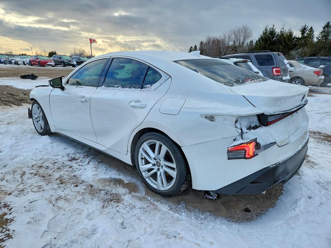 2023 Lexus Is 300 - Image 2