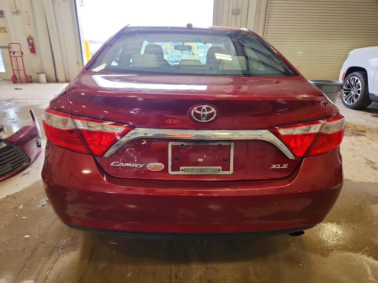 2016 Toyota Camry Xle - Фото 6