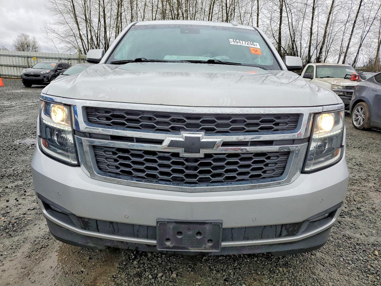 2019 Chevrolet Suburban K1500 Lt - Image 5