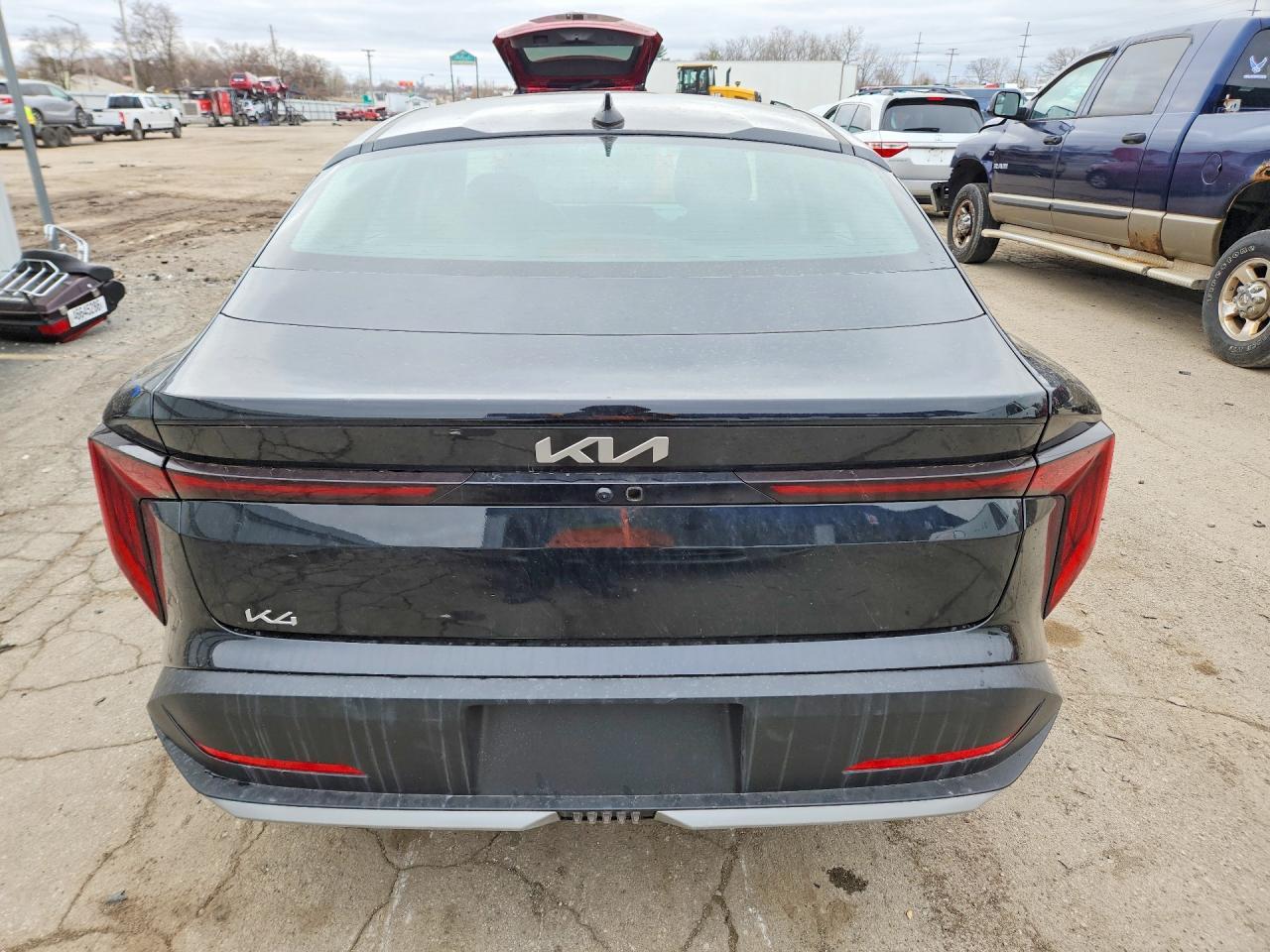 2025 Kia K4 Lx - Image 6