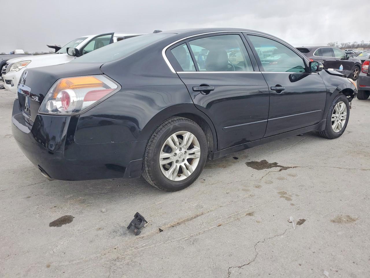 2012 Nissan Altima 2.5 - Image 3
