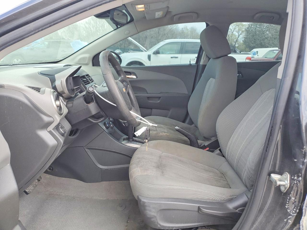 2016 Chevrolet Sonic Lt - Фото 7